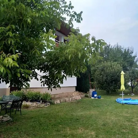 Hannah - Relax Dom Pod Orechom Apartman2 Apartmán *