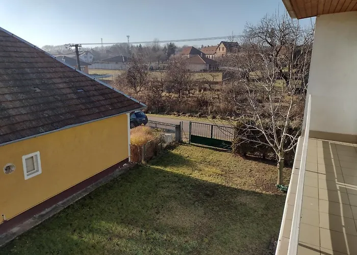 Hannah - Relax Dom Pod Orechom Apartman2 Trávnica